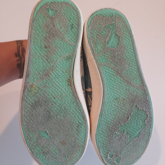 Zara | Cream Botanical Print on Faded Denim Sneakers | Euro 28/29 - Picture 6 of 7